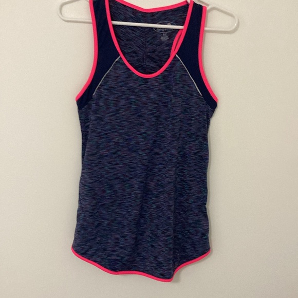 Workout set by Tangerine. Size Small - Picture 2 of 14